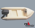 Krick ro1577 Schlauchboot mit Außenbordmotor-Atrappe 1:25 Pakket